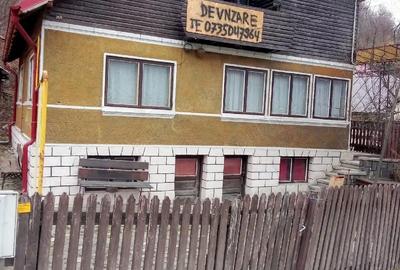 Casă cu Teren 800 Mp în Central - 3