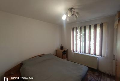 Apartament cu 3 camere si spatiu comercial de vanzare in Reghin str. Fagarașului - 11