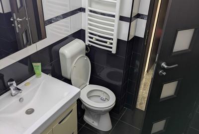Apartament cu 2 camere decomandat în Apărătorii Patriei - 3