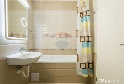 Apartament cu 3 camere decomandat, mobilat în Tractorul - 9
