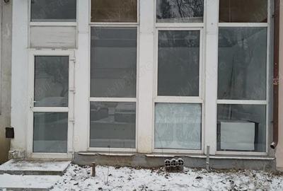 Spațiu comercial, de 17 mp, în Alexandru cel Bun - 2