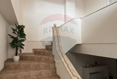 Casă cu 6 camere cu Teren 294 Mp în Gării - 9