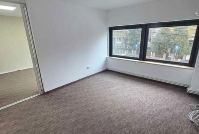 Spațiu comercial, de 250 mp, în Central - 2