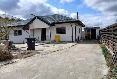 Casă cu 3 camere cu Teren 400 Mp în Domnești - 2