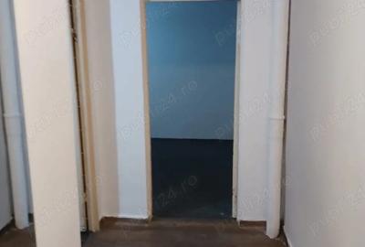 Garsonieră decomandată în Central - 4