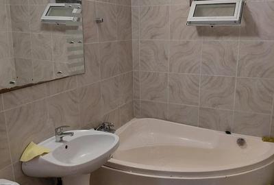 Apartament cu 3 camere decomandat în E3 - 1