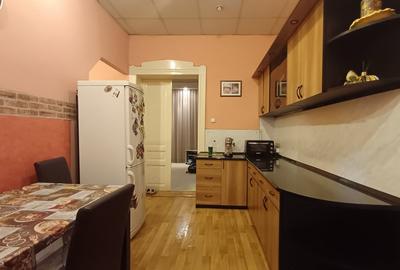 Casă individuală cu 6 camere cu Canalizare în Decebal - 8