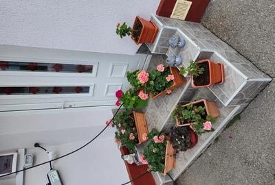 Casă cu 4 camere în Central - 3