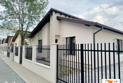 Casă cu 4 camere cu Teren 660 Mp în Central
