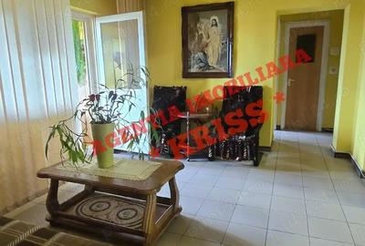 Apartament cu 3 camere decomandat în Craiovei - 8