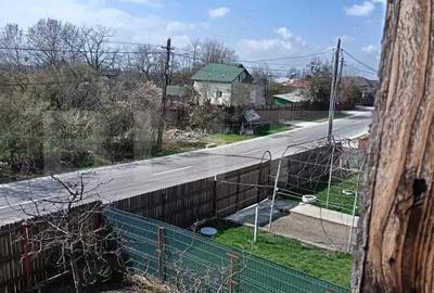 Casă cu 3 camere cu Teren 2522 Mp în Central - 2