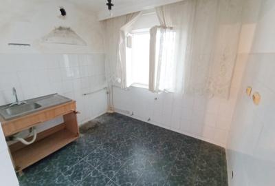 Garsonieră decomandată în Nicolina - 2