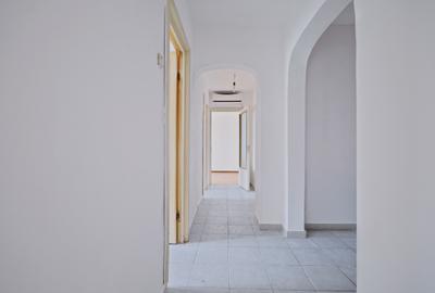 Apartament cu 3 camere decomandat, mobilat în Central - 2