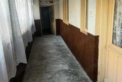 Casă cu Teren 1100 Mp în Alunișu - 4