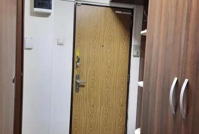 Vanzare Apartament 3 Camere Semidecomandat Berceni-Aliorului - 1