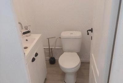 Spațiu comercial, de 16 mp, în Central - 4