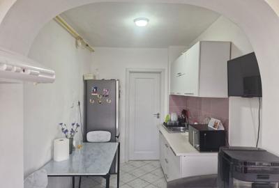 Apartament cu 2 camere decomandat în Satu Nou - 4