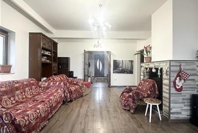 Casa Spatioasa cu Teren de 1000 mp | Poiana - 7