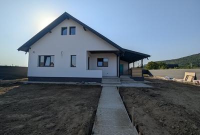 Casa cu vedere spre padure! Hemeiusi - incalzire pardoseala - 9
