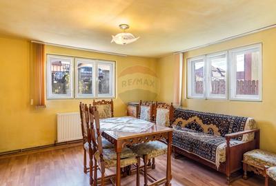 Casa de vanzare in Copaceni teren 700 mp - 7