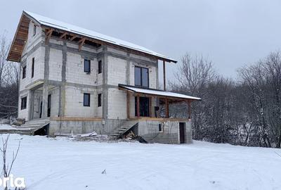 Casă cu 4 camere cu Teren 1200 Mp în Copăcelu - 15