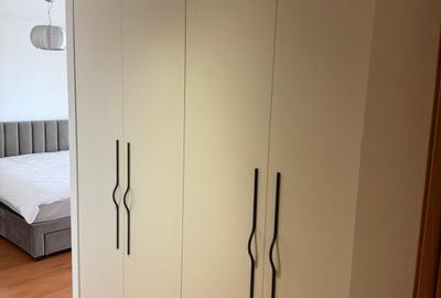 Apartament cu 3 camere decomandat în 1 Mai - 28