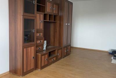 Apartament cu 2 camere decomandat în Rahova - 2