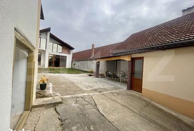 Casă cu 4 camere cu Teren 900 Mp în Central - 9