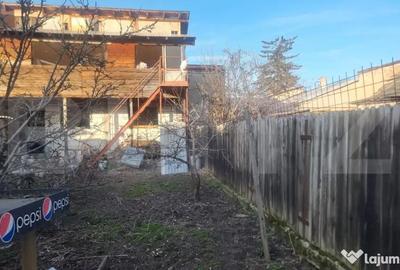 Casă cu 3 camere cu Teren 390 Mp în Central