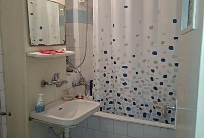 Apartament cu 4 camere decomandat în Rovine - 4