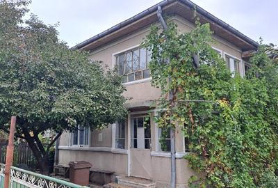 Casă individuală cu 5 camere cu Teren 350 Mp în Central - 3