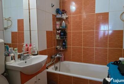 Apartament cu 3 camere decomandat în Minerul - 6