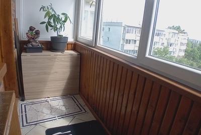 Apartament cu 4 camere decomandat în Est - 11