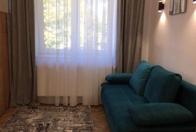 Garsonieră decomandată în Astra