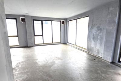 Spațiu comercial, de 80 mp, în Între Lacuri - 2