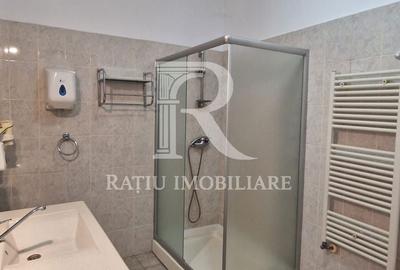 Spațiu comercial, de 640 mp, în Central - 2