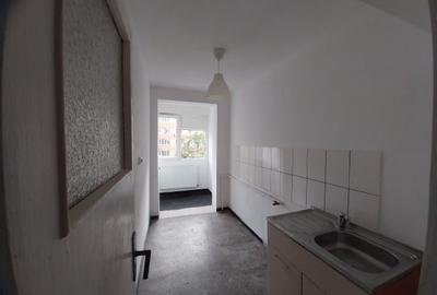 Proprietar, vand apartament 2 camere Crangasi - 3