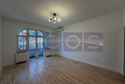 Casă individuală cu 8 camere cu Canalizare în Capitale - 12