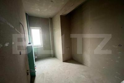Apartament cu 2 camere semidecomandat în Soarelui