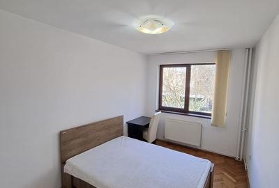 Apartament cu 3 camere decomandat în Gruia - 2