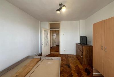 Apartament cu 3 camere semidecomandat, mobilat în Central - 37