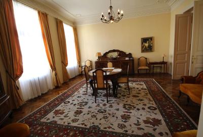 Apartament cu 3 camere decomandat, mobilat în Central - 22
