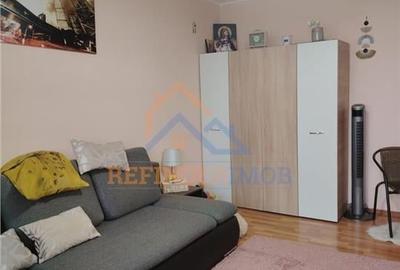 Apartament cu 2 camere decomandat în Drumul Taberei