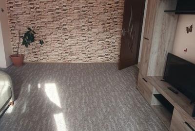 Apartament cu 2 camere semidecomandat în Noua