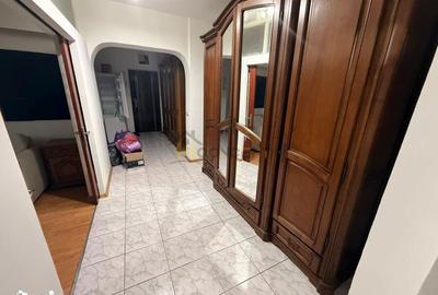 Apartament cu 2 camere decomandat, mobilat în Ultracentral