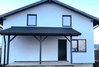 Casă cu 3 camere cu Teren 390 Mp în Păulești - 2