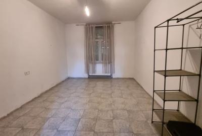 Duplex cu 1 camere cu Canalizare în Central - 6