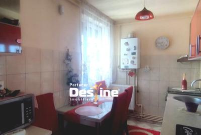 Apartament cu 2 camere decomandat în Traian - 3