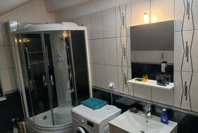 Apartament cu 3 camere decomandat în Central - 1