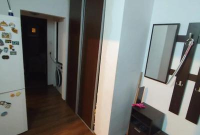 2 decomandate SEMICENTRAL,etaj 4 cu acoperis pod,renovat - 8